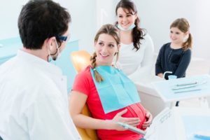 Лечение зубов в первые дни после зачатия