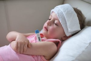 Лихорадка у взрослого и ребенка в один день периодически
