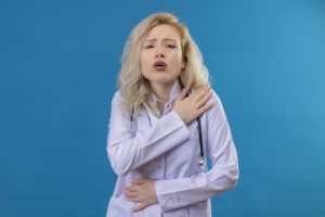 Белые выделения и зуд: как понять, что происходит и стоит ли беспокоиться